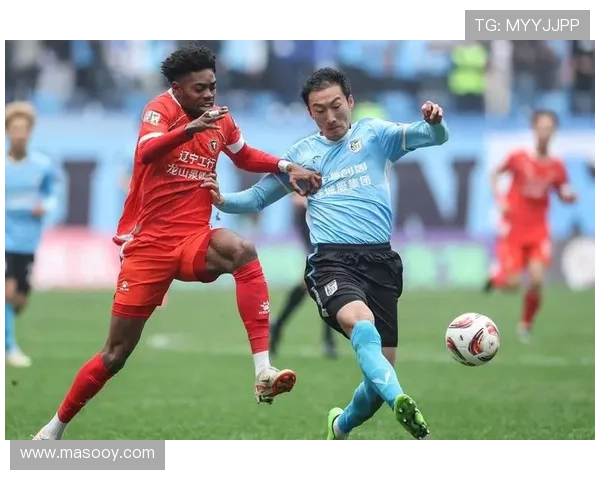 足球明星齐聚济南引发热议球迷期待见面会盛况 足球明星齐聚济南引发热议球迷期待见面会盛况