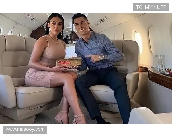 哪个足球明星的女友最多引发了球迷们的热议和关注 哪个足球明星的女友最多引发了球迷们的热议和关注