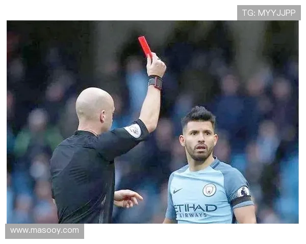 史上红牌最多的足球明星揭秘与争议背后的故事